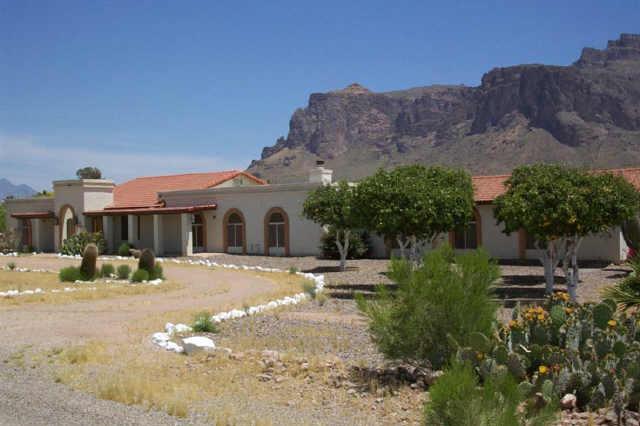 851 North Muleshoe Road Apache Junction, AZ 85119 - Photo 1 of 1 Primary Photo