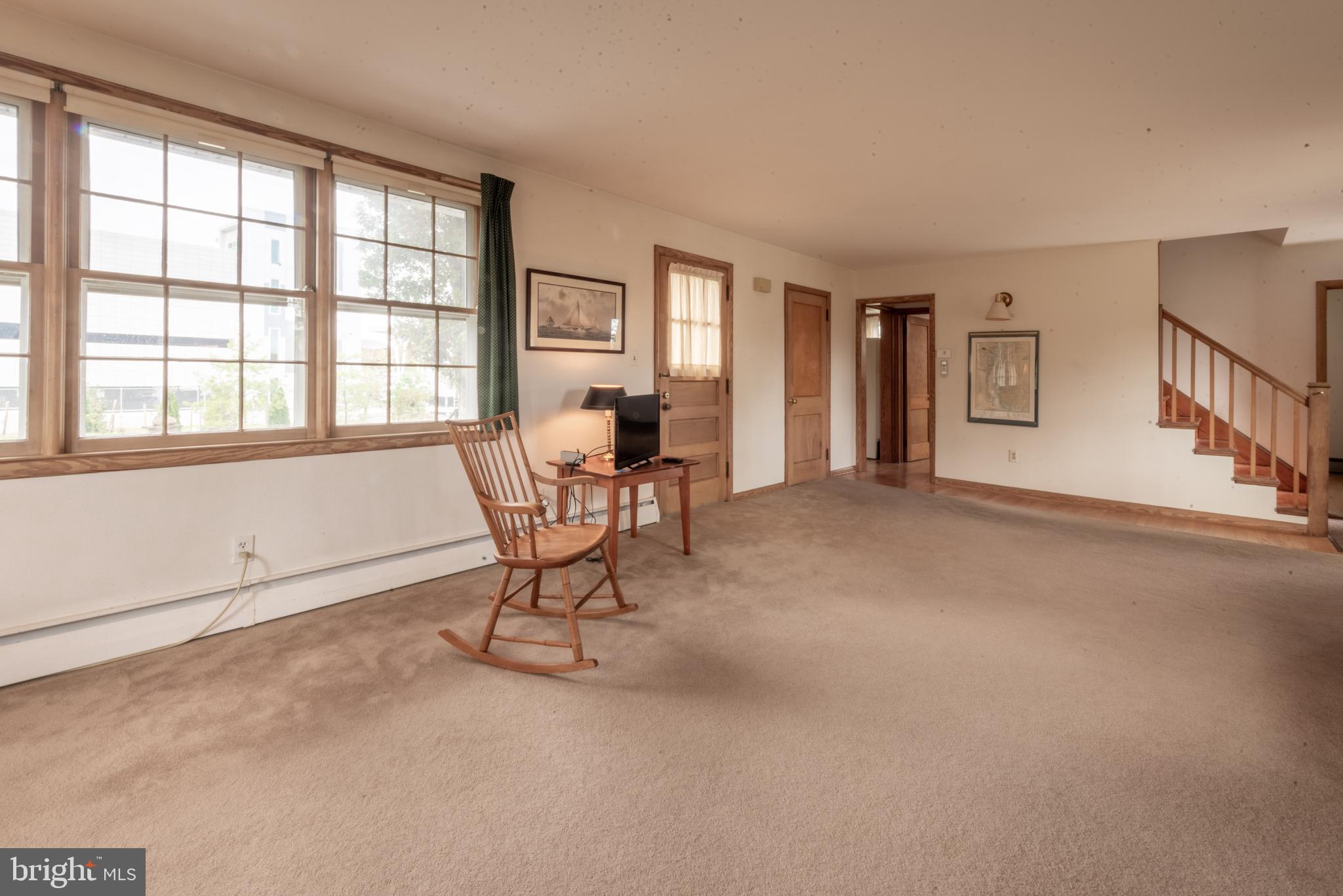 6801 Johnnycake Road Baltimore, MD 21228 - Photo 15 of 38