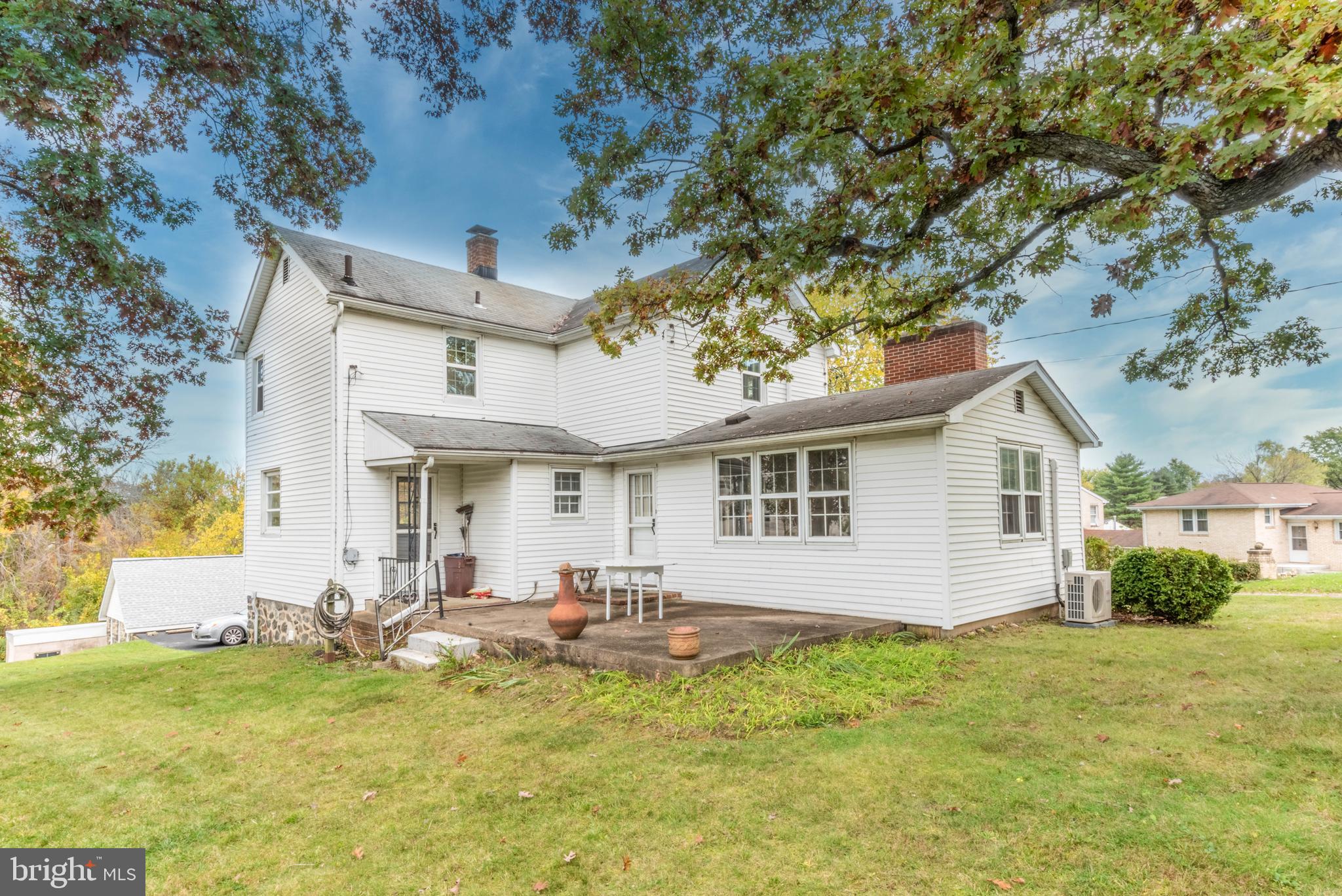 6801 Johnnycake Road Baltimore, MD 21228 - Photo 9 of 38