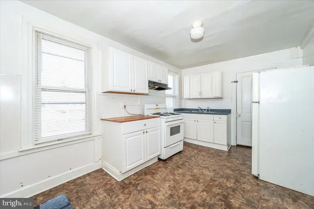 $1,250 | 122-124 East Avenue, Hagerstown, MD 21740