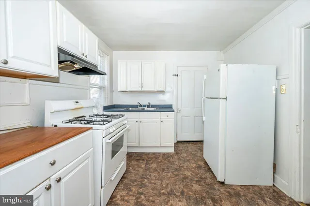 $1,250 | 122-124 East Avenue, Hagerstown, MD 21740