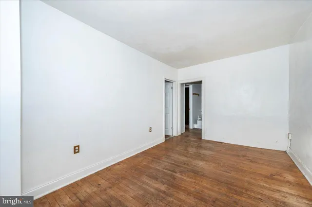 $1,250 | 122-124 East Avenue, Hagerstown, MD 21740