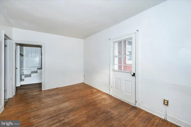 $1,250 | 122-124 East Avenue, Hagerstown, MD 21740