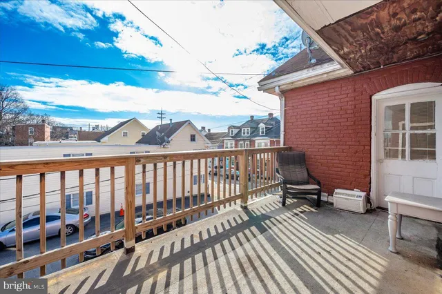 $1,250 | 122-124 East Avenue, Hagerstown, MD 21740