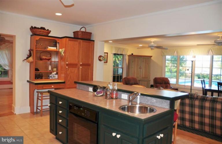 8476 Aveley Farm Road Easton, MD 21601 - Photo 17 of 24 Kitchen #2
