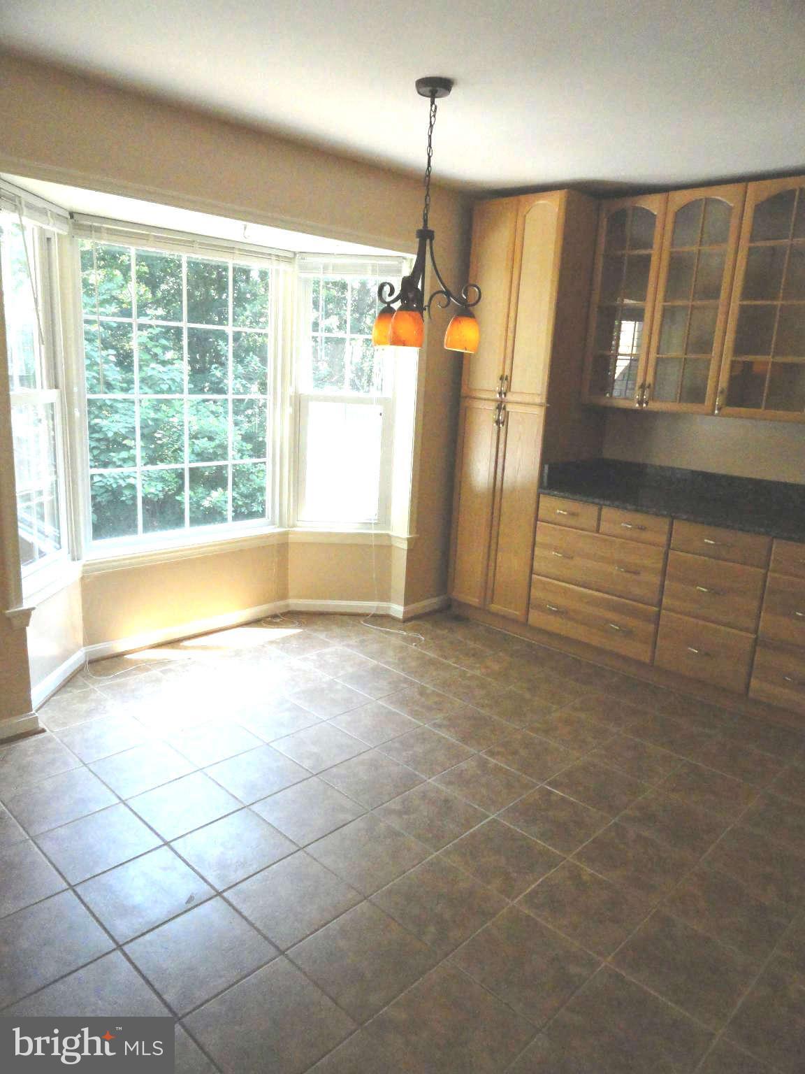 9118 Fisteris Court Springfield, VA 22152 - Photo 12 of 30 Breakfast area