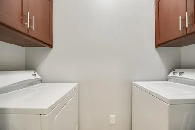 $1,750 | 100 Bay Point Drive, Unit 13, Horseshoe Bay, TX 78657