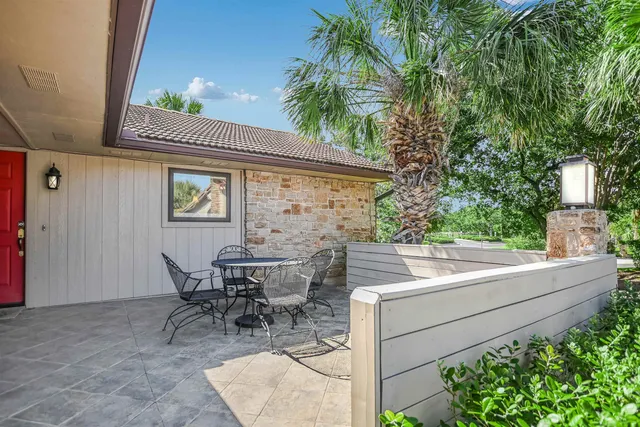 $1,750 | 100 Bay Point Drive, Unit 13, Horseshoe Bay, TX 78657