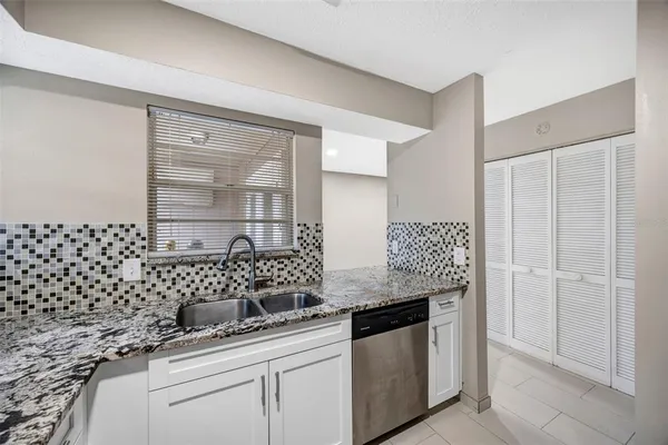 $239,000 | 9465 Forest Hills Circle, Tampa, FL 33612