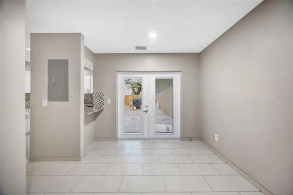 $239,000 | 9465 Forest Hills Circle, Tampa, FL 33612