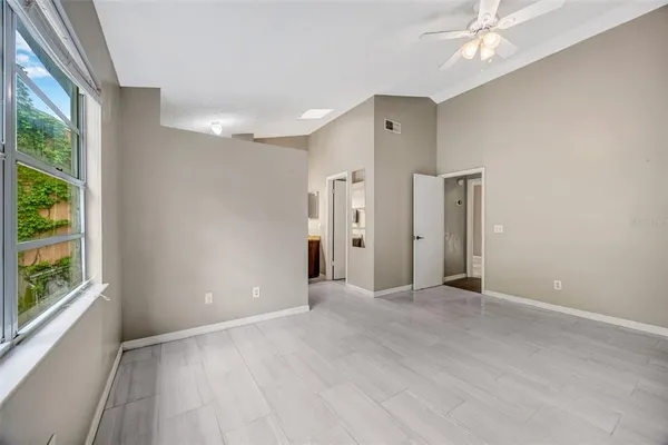 $239,000 | 9465 Forest Hills Circle, Tampa, FL 33612