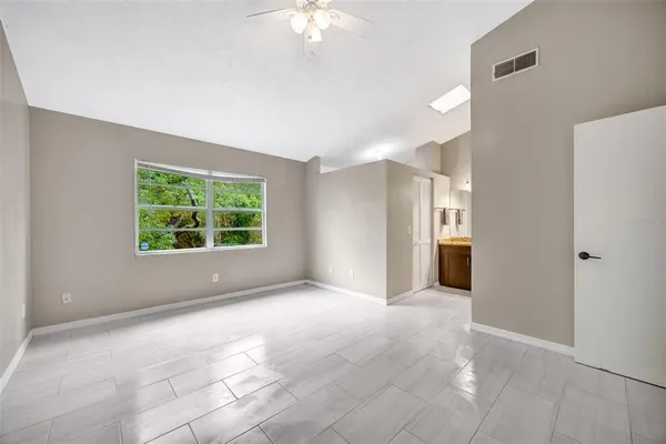 $239,000 | 9465 Forest Hills Circle, Tampa, FL 33612