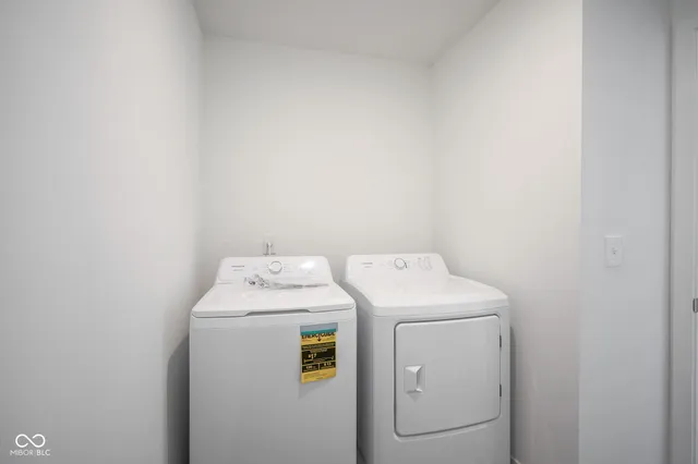 $439,995 | 7600 Fallsworth Drive, Avon, IN 46123