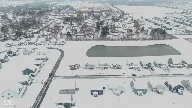 $439,995 | 7600 Fallsworth Drive, Avon, IN 46123