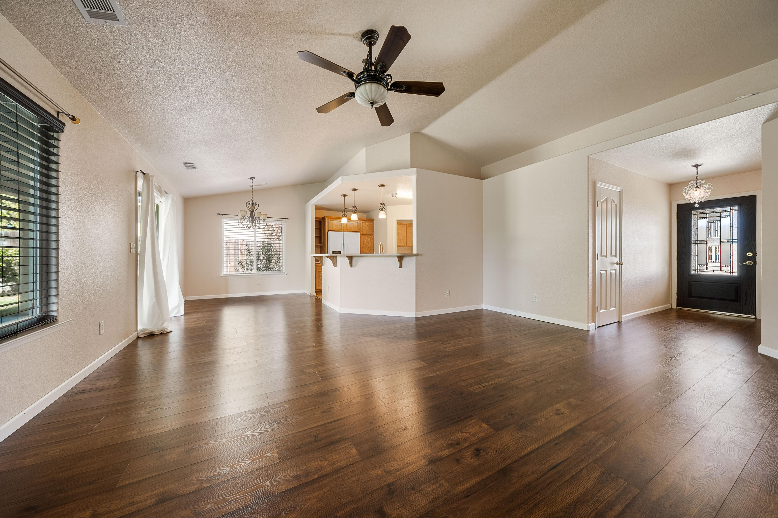 3493 Nathan Drive Anderson, CA 96007 - Photo 6 of 35 IMG-06