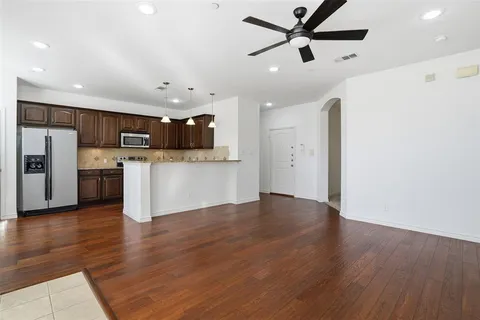 $269,950 | 950 Henderson Street, Unit 1214, Fort Worth, TX 76102