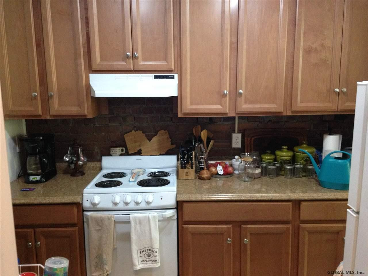 445 State Street Albany, NY 12203 - Photo 14 of 21 Apt #2