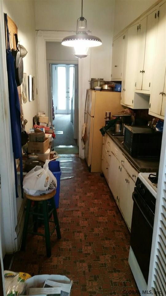 445 State Street Albany, NY 12203 - Photo 3 of 21 Apt #1