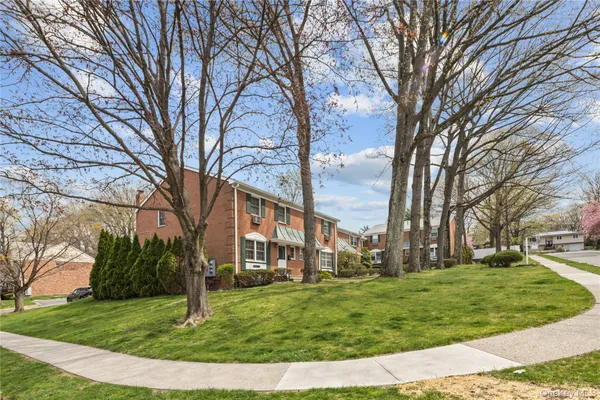 $499,000 | 4 Salem Court, Suffern, NY 10901