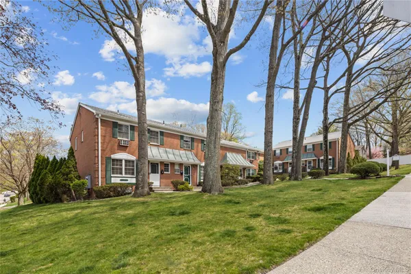 $499,000 | 4 Salem Court, Suffern, NY 10901