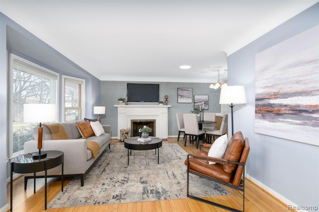 4339 Samoset Road Royal Oak, MI 48073 - Photo 2 of 16