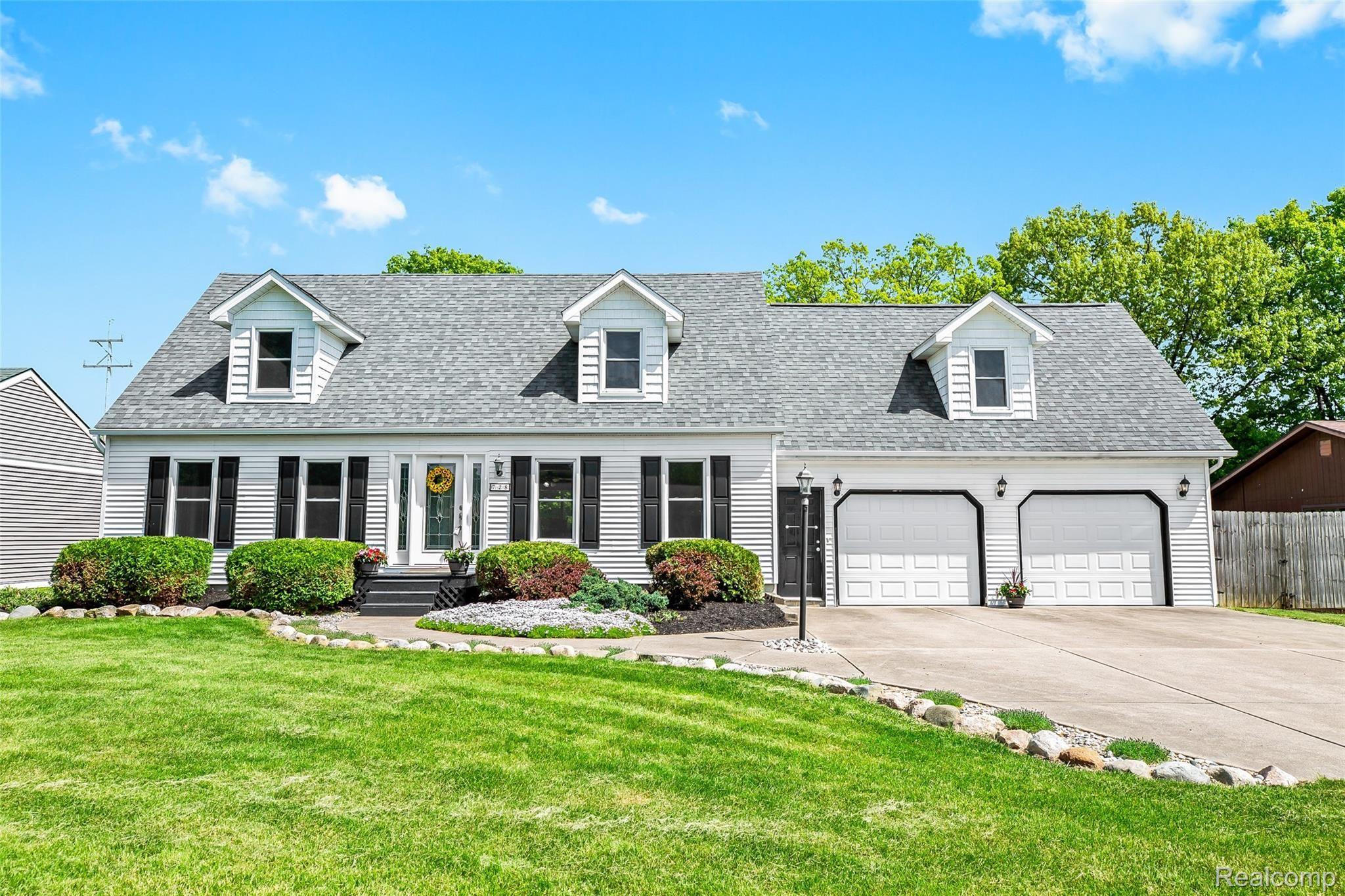 728 Riverside Drive Linden, MI 48451 - Photo 1 of 51 1.Front