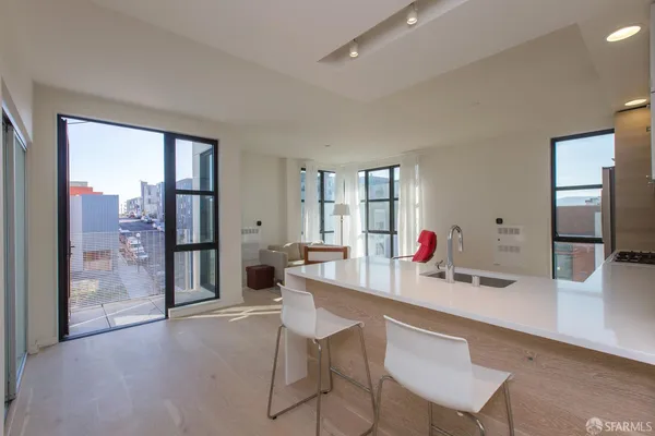 $4,800 | 451 Donahue Street, Unit 509, San Francisco, CA 94124