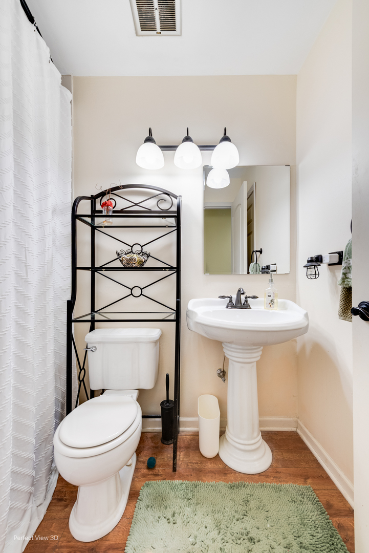 565 Emerson Circle Bolingbrook, IL 60440 - Photo 10 of 24