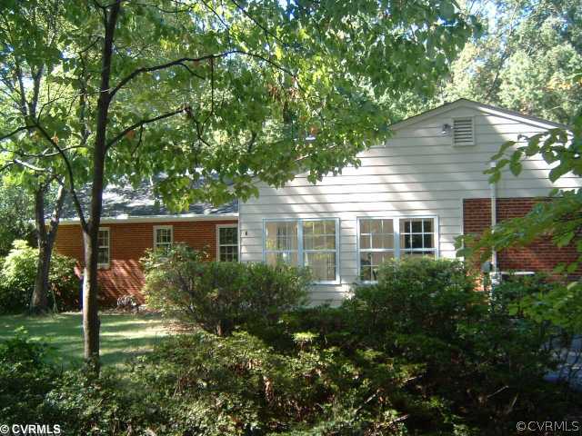 7705 Wood Road Richmond, VA 23229 - Photo 11 of 12 Exterior Back