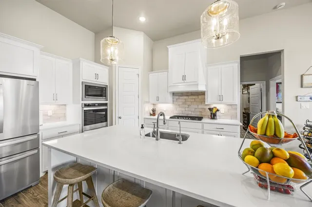 $1,299,000 | 2024 Antler Loop, Poolville, TX 76487