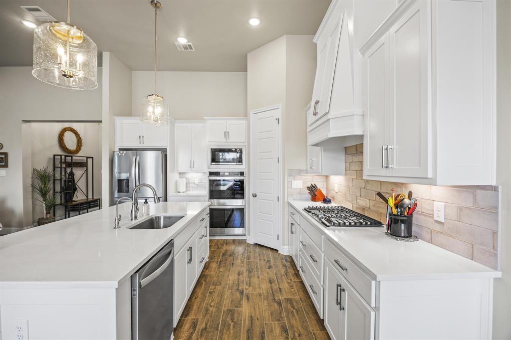 2024 Antler Loop Poolville, TX 76487 - Photo 14 of 40