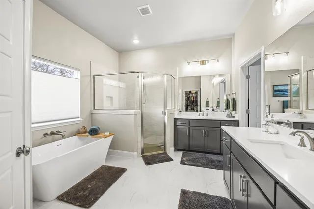 $1,299,000 | 2024 Antler Loop, Poolville, TX 76487