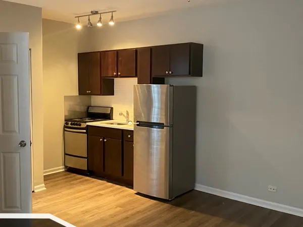 $1,350 | 1627 North Humboldt Boulevard, Unit 1D, Chicago, IL 60647