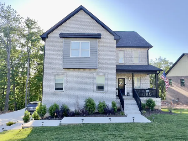 $725,000 | 420 Stonemeadow Road, Clarksville, TN 37043
