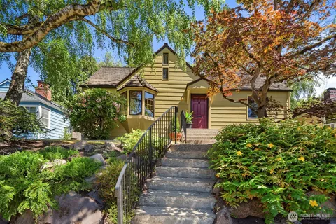 $1,175,000 | 5106 47th Avenue Northeast, Seattle, WA 98105