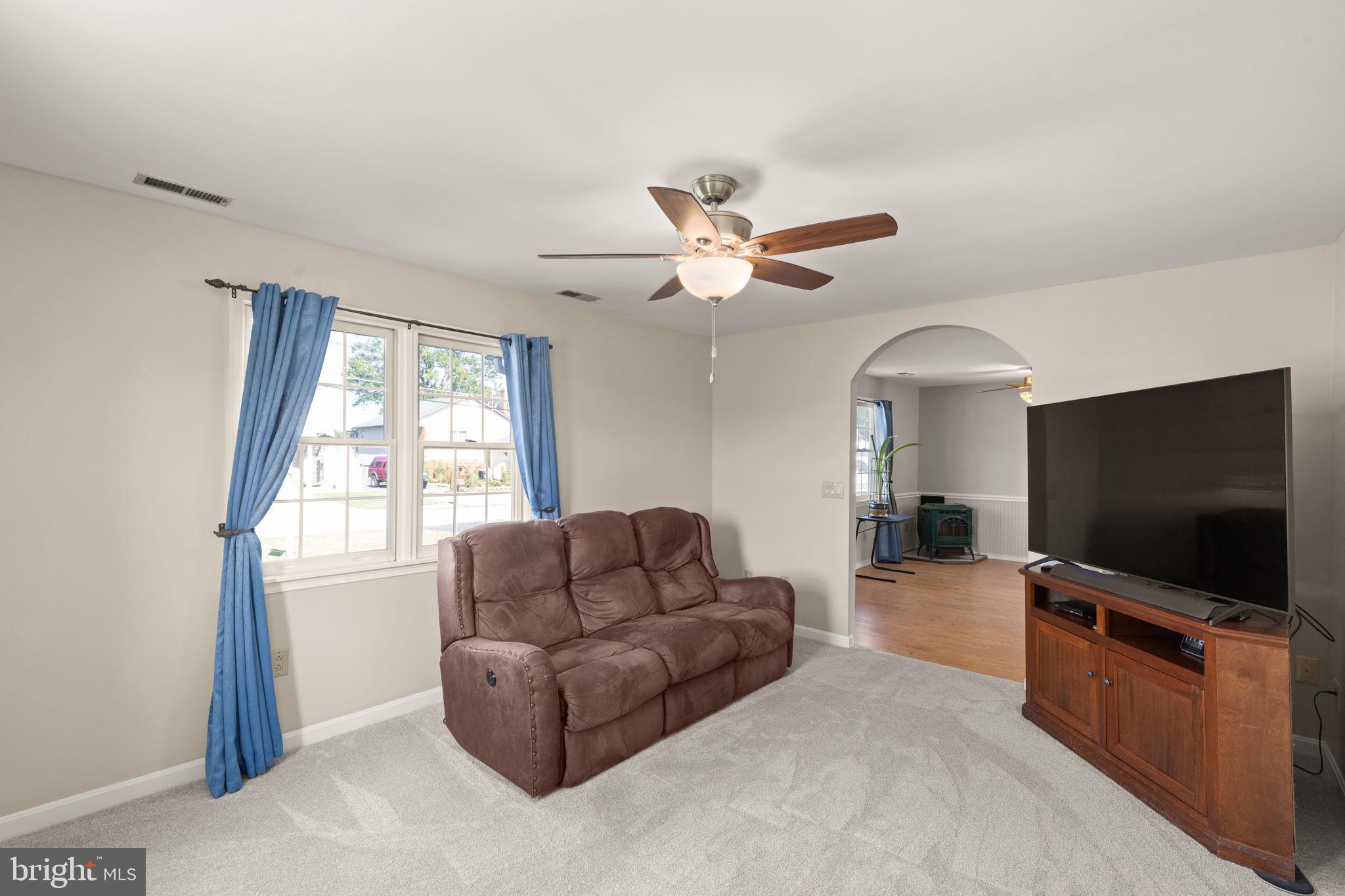 6915 River Drive Road Baltimore, MD 21219 - Photo 9 of 36 Gallery Image 9
