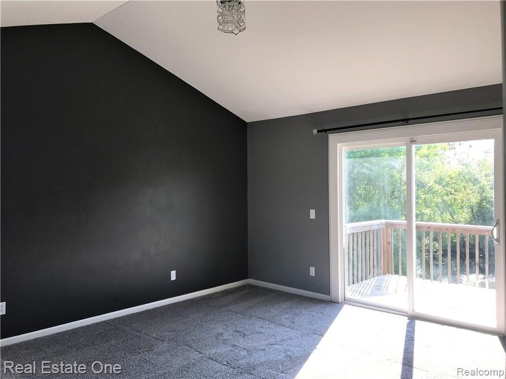 5982 Oakhill Road Ortonville, MI 48462 - Photo 27 of 36 Master Bed 2.jpg