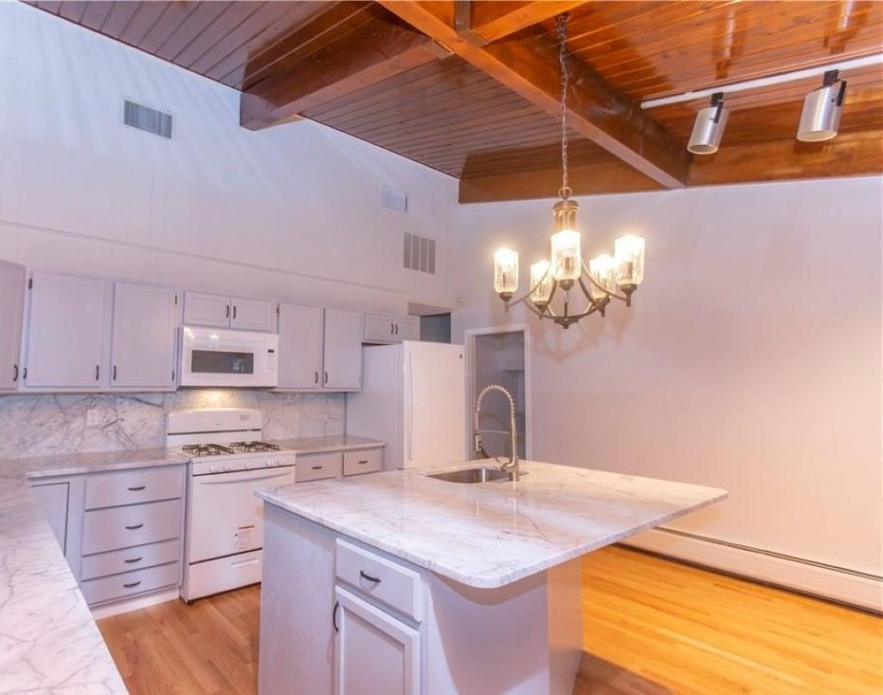 ooh la la~ Gorgeous Granite~ Just the Right Bar Stools will Make this Complete~