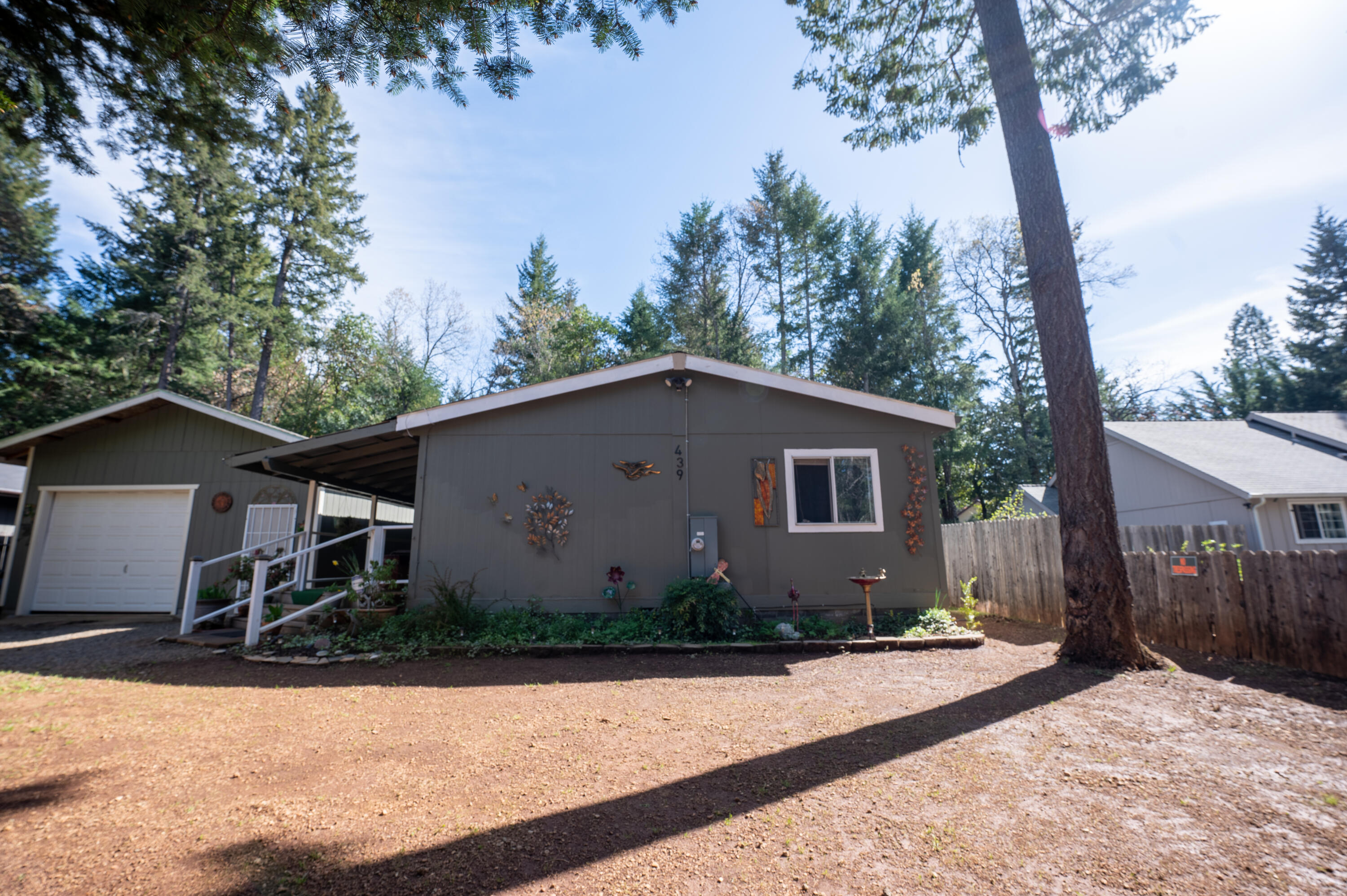 439 Addison Lane Cave Junction, OR 97523 - Photo 2 of 19 _DSC8974-HDR