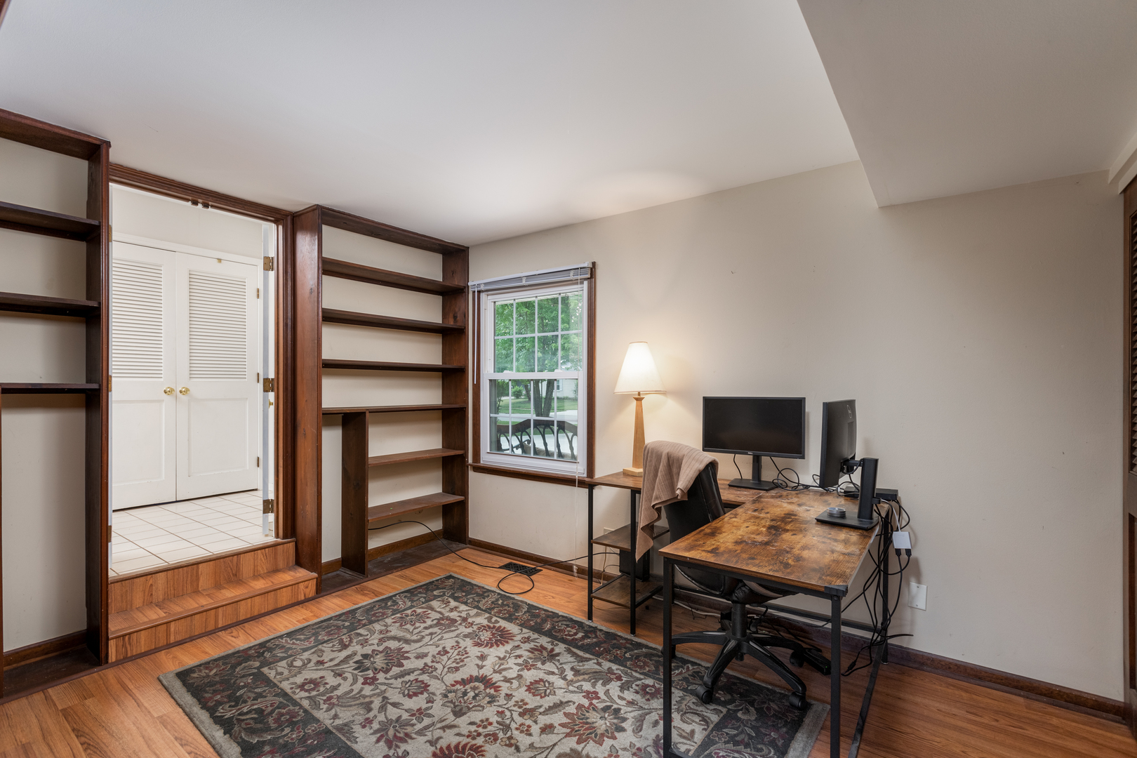 1616 Apache Drive Naperville, IL 60563 - Photo 16 of 36 a view of a livingroom with furniture and a window