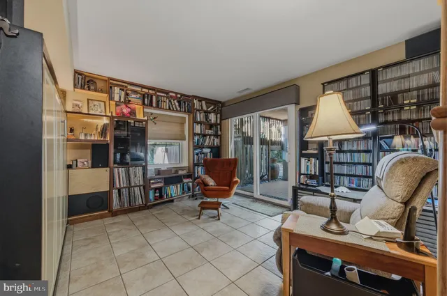 $800,000 | 106 Florida Avenue, Milton, DE 19968