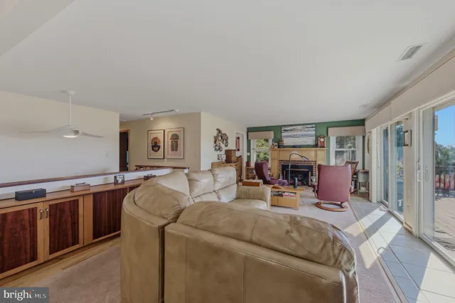 $800,000 | 106 Florida Avenue, Milton, DE 19968