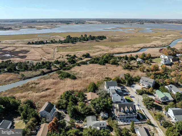 $800,000 | 106 Florida Avenue, Milton, DE 19968