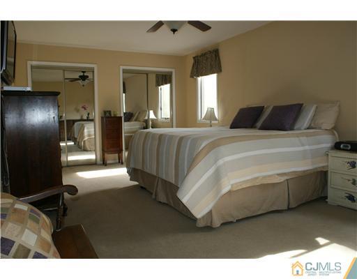 158 Redpine Loop Old Bridge, NJ 08857 - Photo 13 of 20 Gallery Image 13
