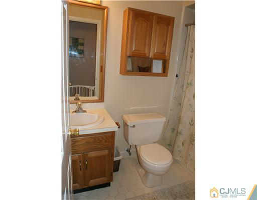 158 Redpine Loop Old Bridge, NJ 08857 - Photo 14 of 20 Gallery Image 14