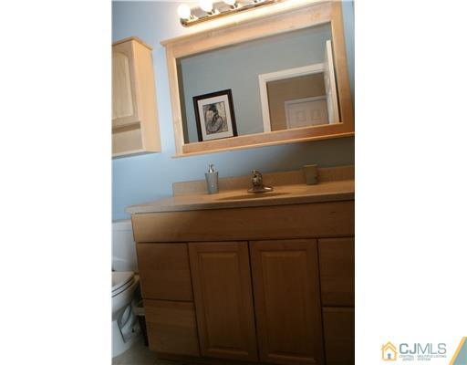 158 Redpine Loop Old Bridge, NJ 08857 - Photo 15 of 20 Gallery Image 15
