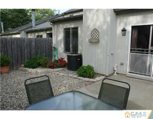 158 Redpine Loop Old Bridge, NJ 08857 - Photo 17 of 20 Gallery Image 17