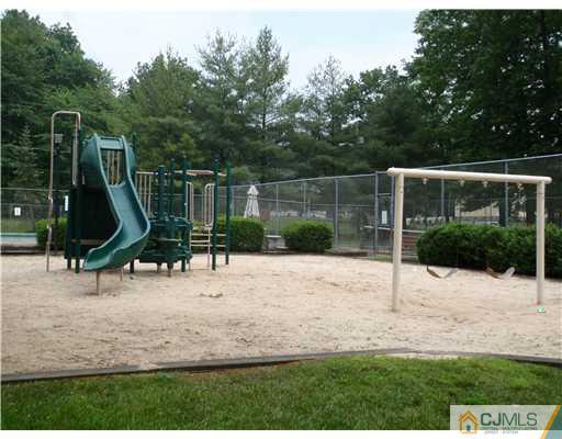 158 Redpine Loop Old Bridge, NJ 08857 - Photo 18 of 20 Gallery Image 18