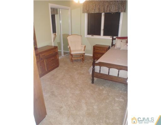 158 Redpine Loop Old Bridge, NJ 08857 - Photo 6 of 20 Gallery Image 6
