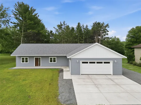 $429,900 | 15815 53rd Avenue, Chippewa Falls, WI 54729